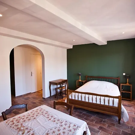 De La Place Hotell *