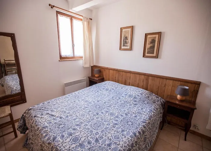 De La Place * Mezel (Alpes-de-Haute-Provence)